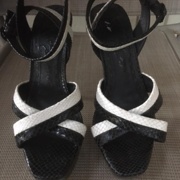 ALICE + OLIVIA Black White Leather Snakeskin Ankle Strap Platform Heels - Picture 4 of 9